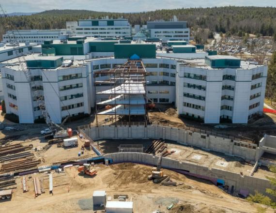 Patient Pavilion under construction at Dartmouth-Hitchcock Medical Center