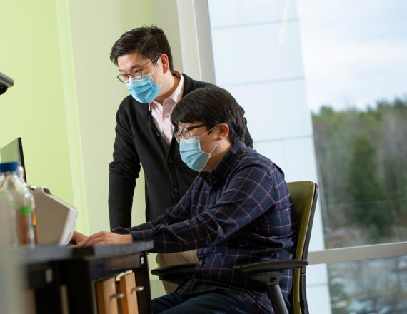Jiwon Lee, PhD (left), the Ralph and Marjorie Crump Assistant Professor of Engineering, Thayer School of Engineering, Dartmouth College and Seungmin Shin (right), Post-doctoral fellow, Thayer School of Engineering. Photo by Mark Washburn